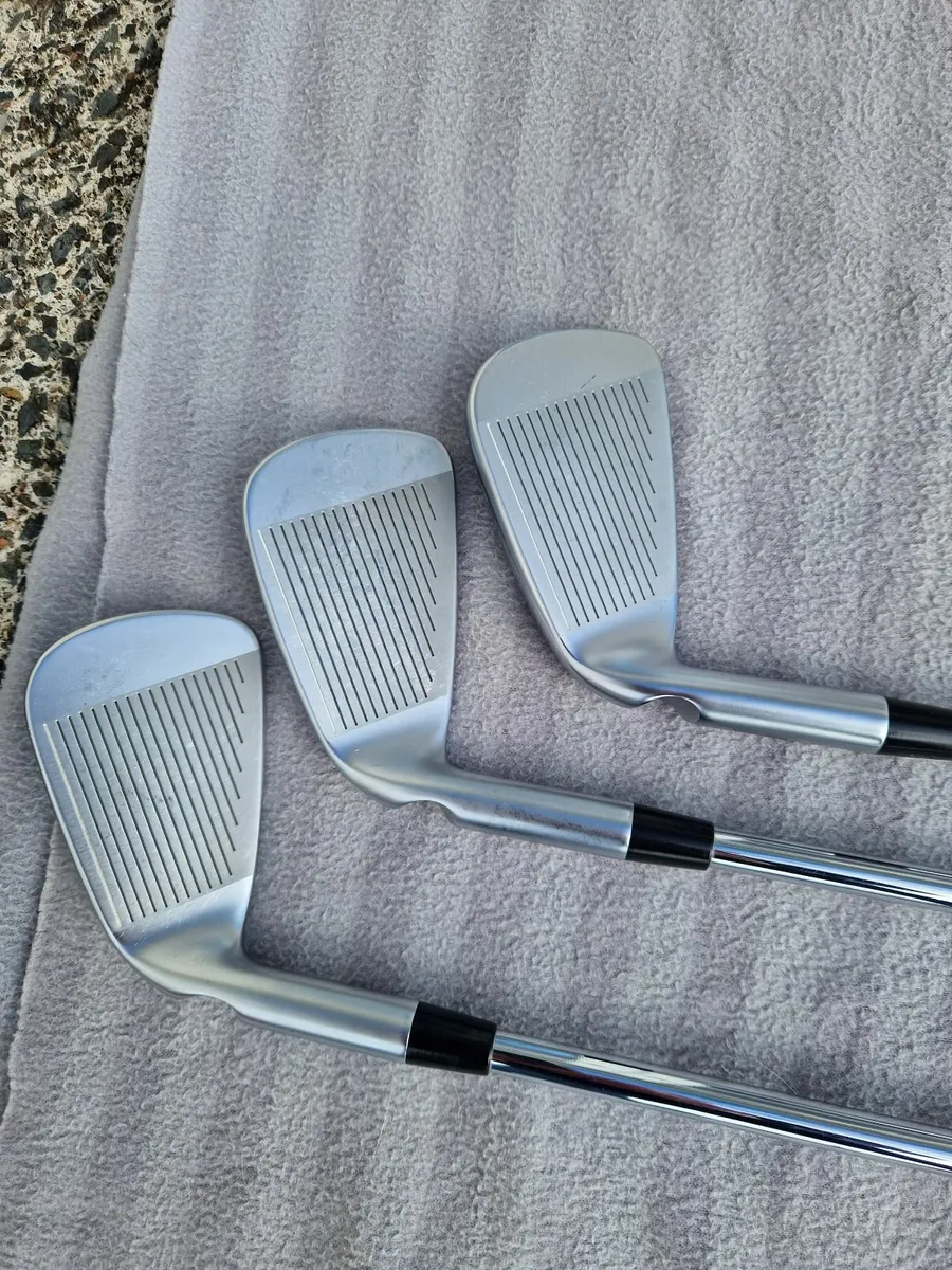 Golf irons - Image 2