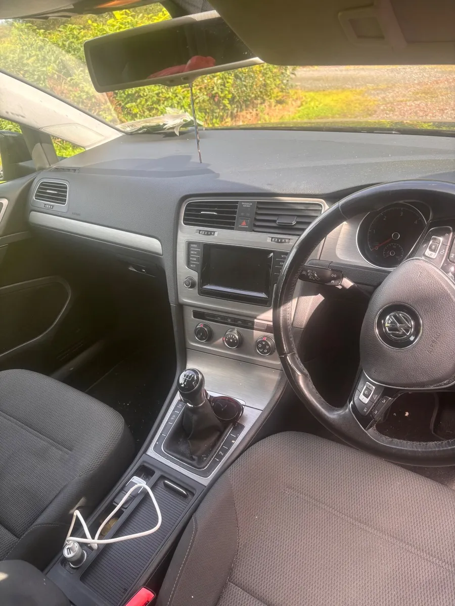 Volkswagen Golf 2015 - Image 2