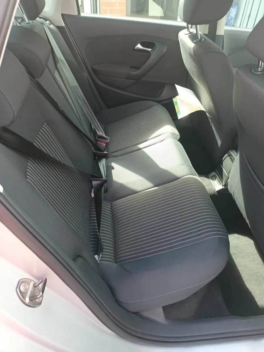 Volkswagen Polo 2012 automatic - Image 4