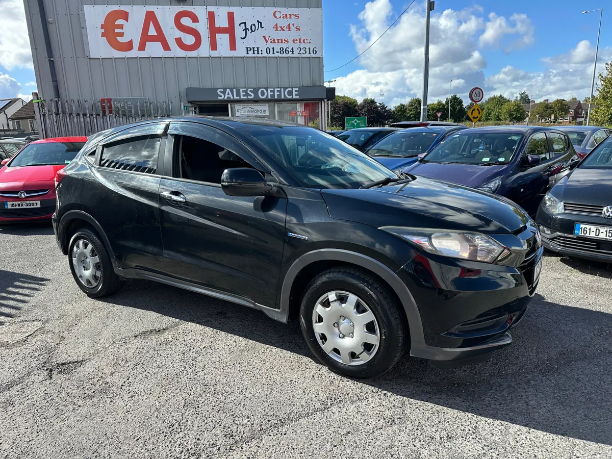 Honda Vezel Petrol Hybrid AUTO NCT TAX LOW KMS - Image 4