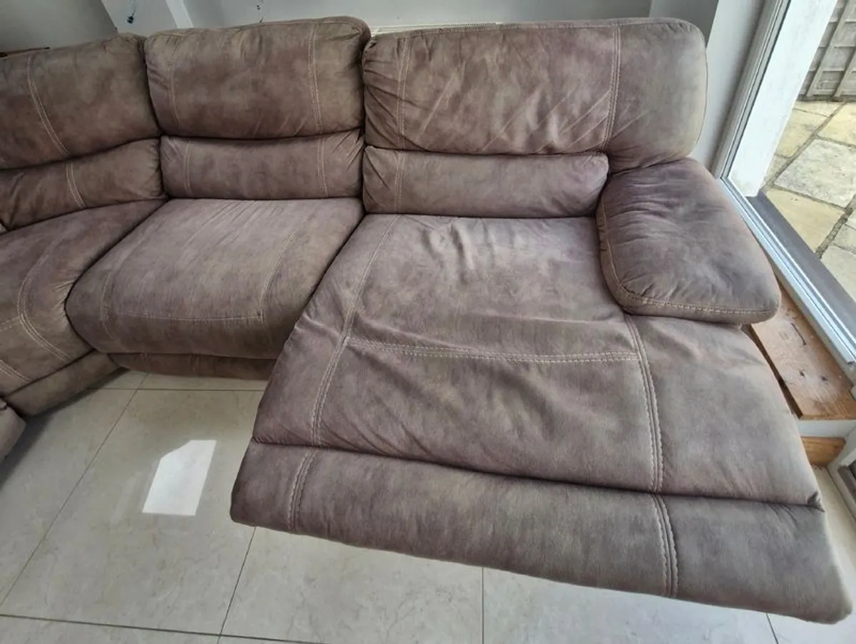 Corner Recliner Couch - Image 4