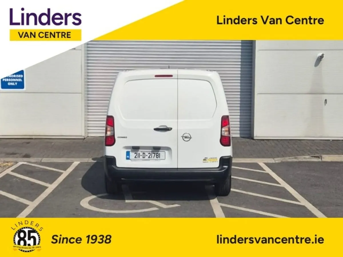 Opel Combo Very Clean - 1 Owner - Image 4