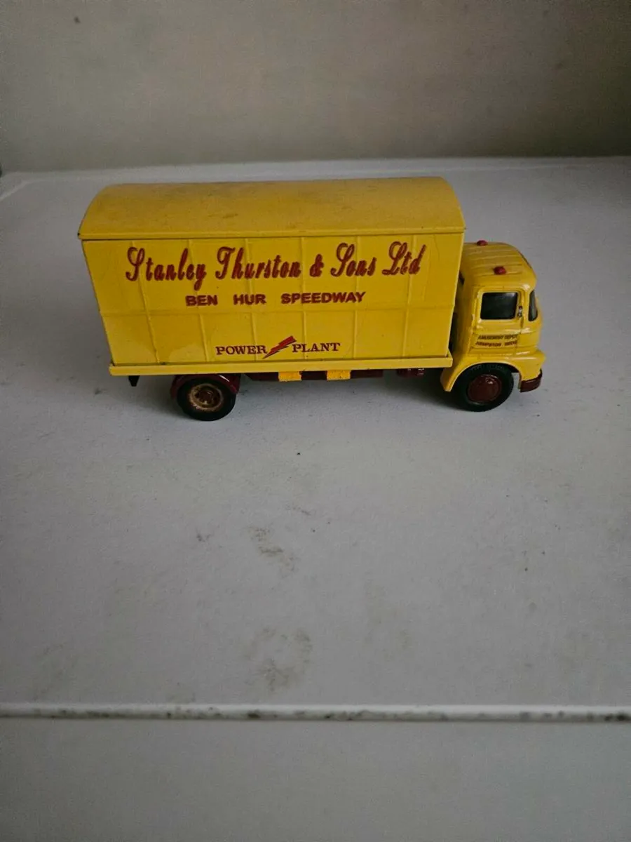 Corgi Code3 Truck 1.50 - Image 3