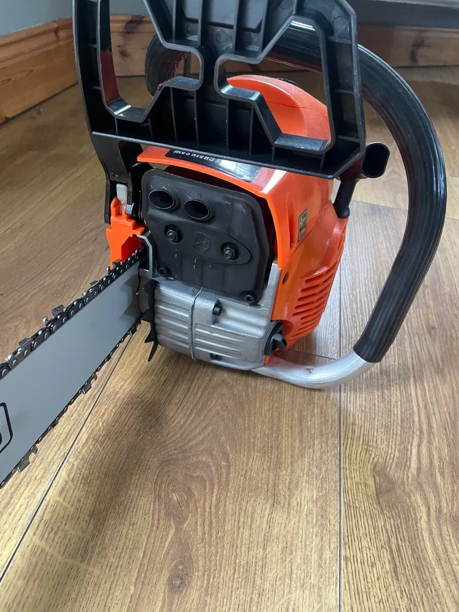 Brand new Chainsaw - Image 1