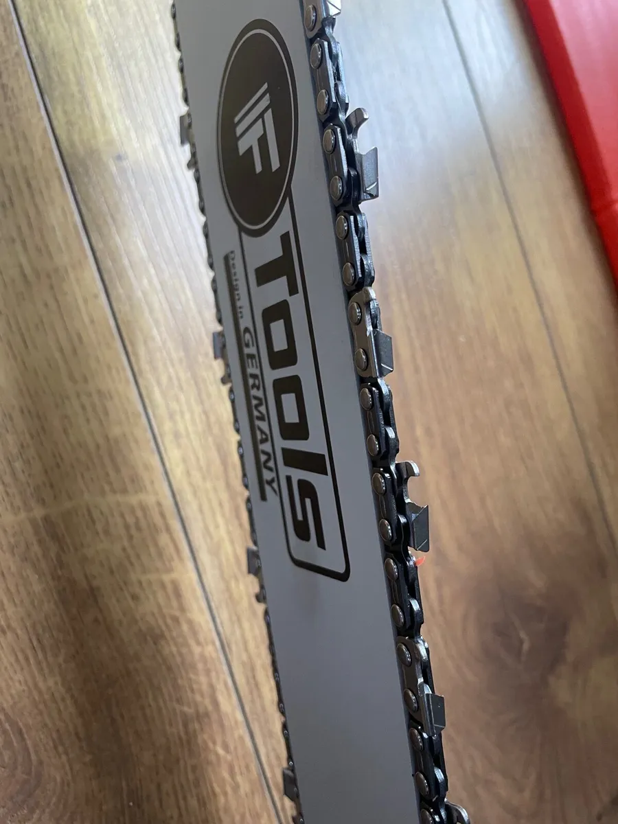 Brand new Chainsaw - Image 2