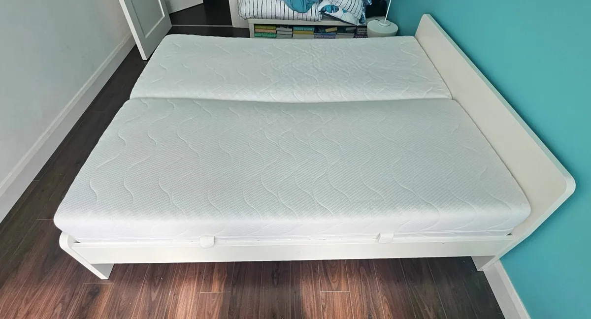 Bed - Image 4