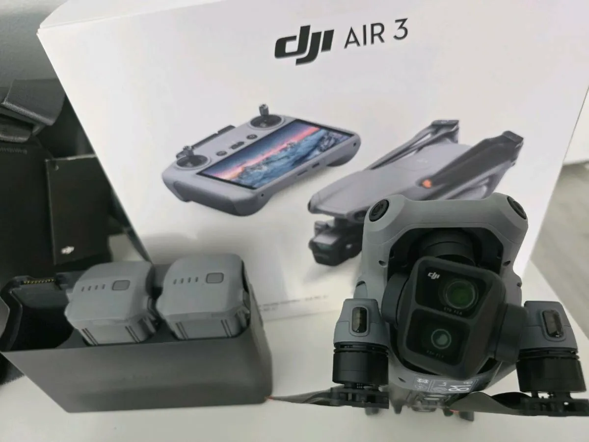 DJI air 3 drone fly more combo - Image 1