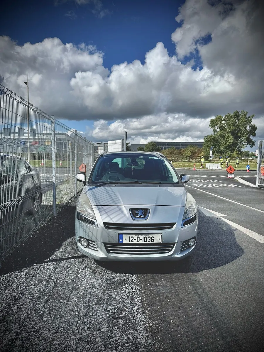 Peugeot 5008/Low Mileage /7 Seater/Mint condition - Image 2