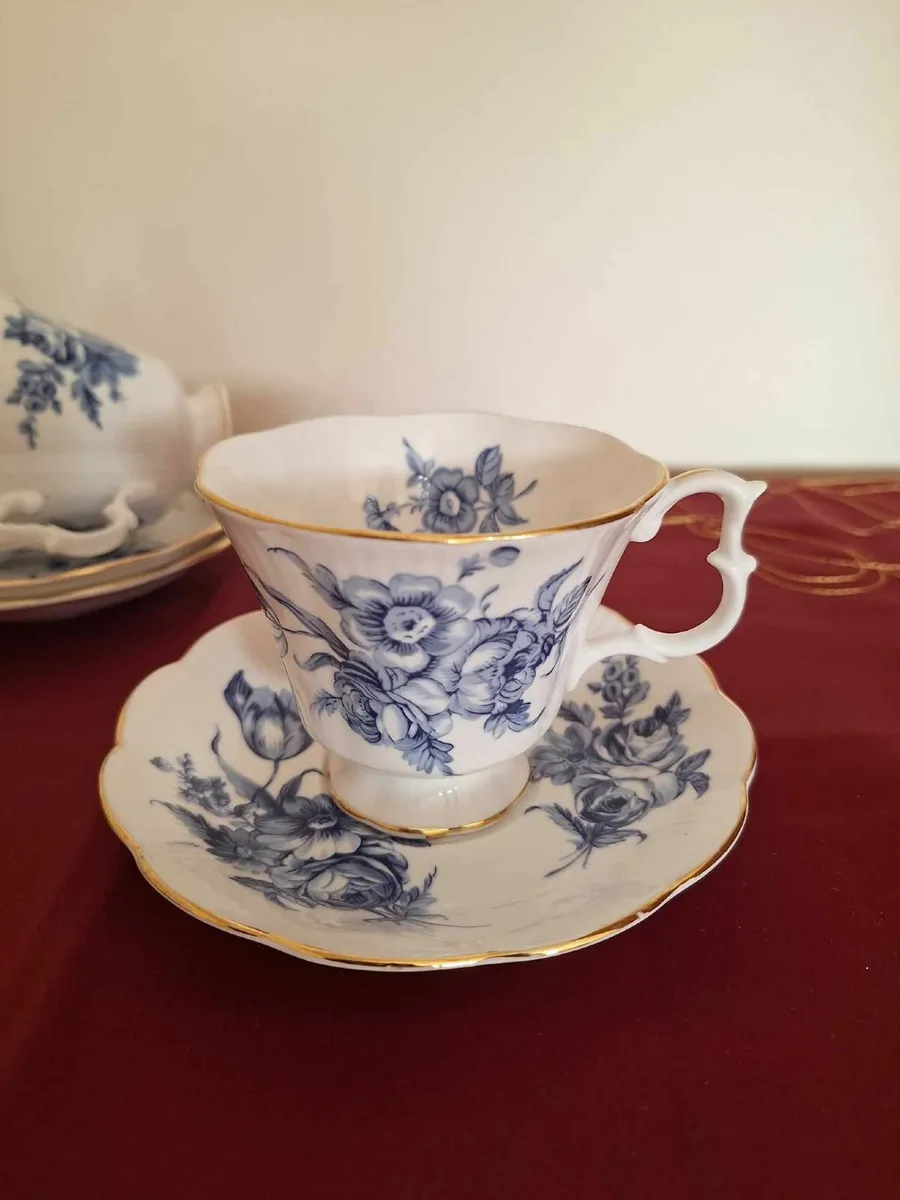 Royal Albert Bone China Tea Set - Image 3