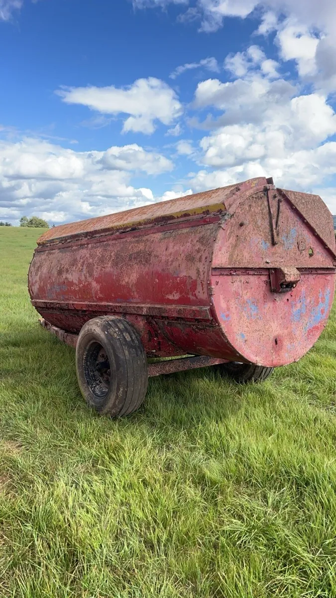 Dung spreader - Image 1