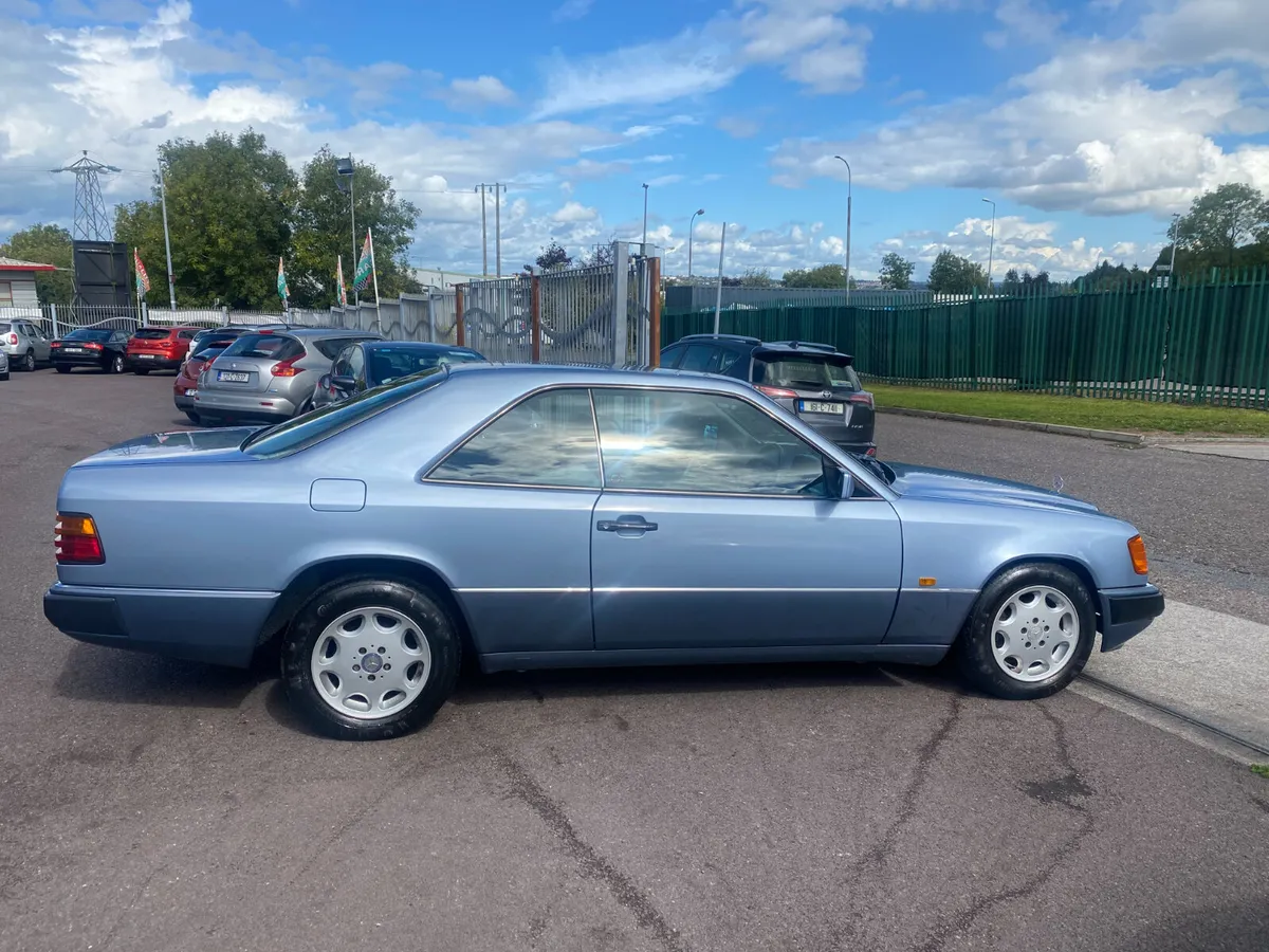 Mercedes-Benz C-Class 1991 AUTOMATIC - Image 3