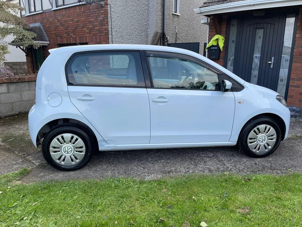 2013 VW UP 1.0L  automatic - Image 3