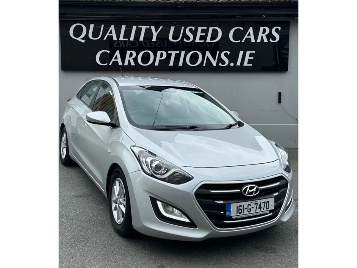 Hyundai i30 SE BLUE DRIVE 110PS 5DR//LONG N.C.T//J - Image 3