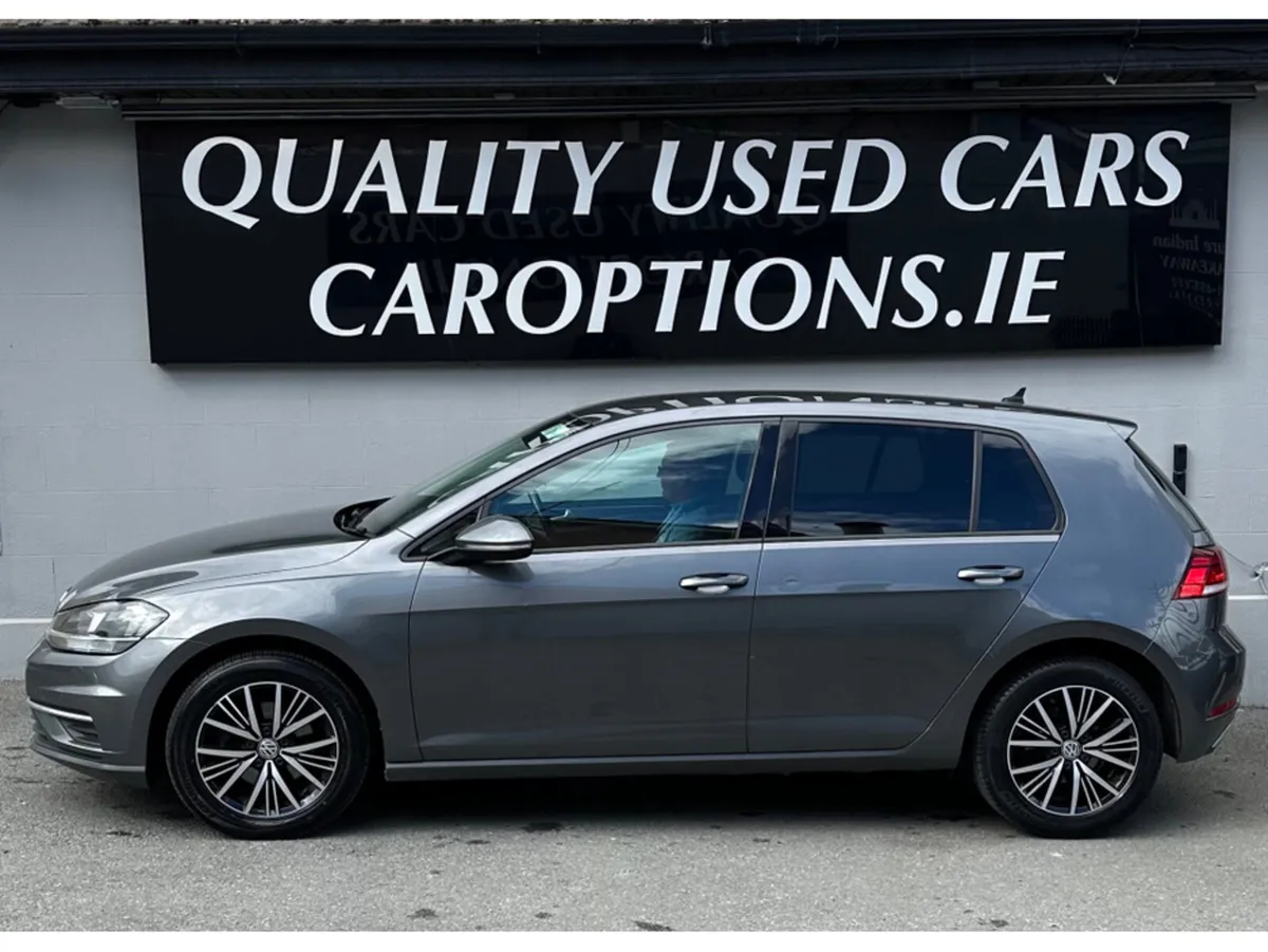 Volkswagen Golf 1.6 TDI SE NAV BLUEMOTION 115PS//O - Image 2