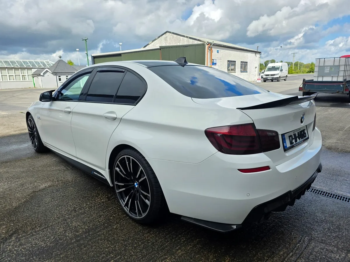 BMW 5-Series 2012 - Image 3