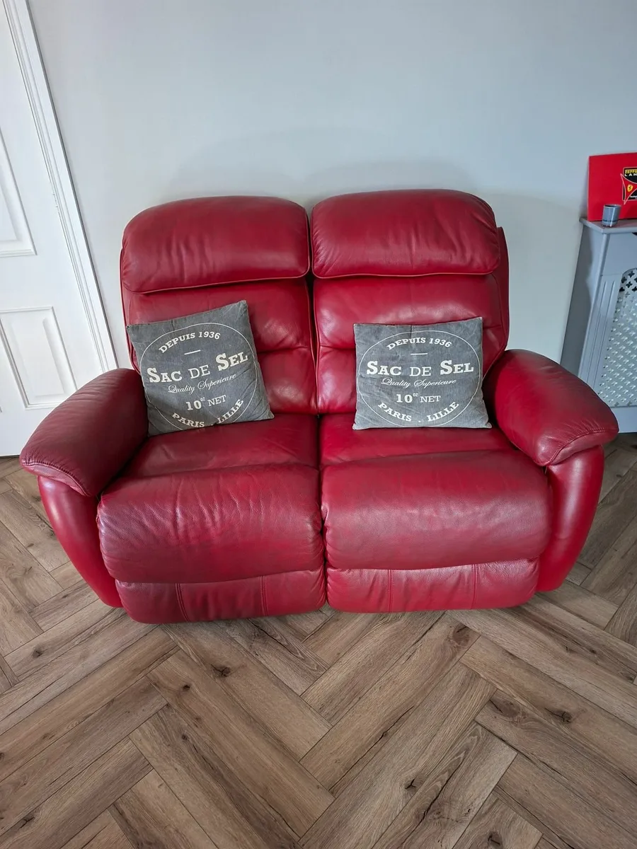 Retractable  2 Seater Red Leather sofa - Image 2