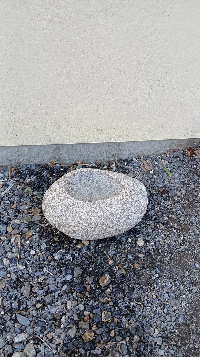 Granite stone bird baths - Image 2