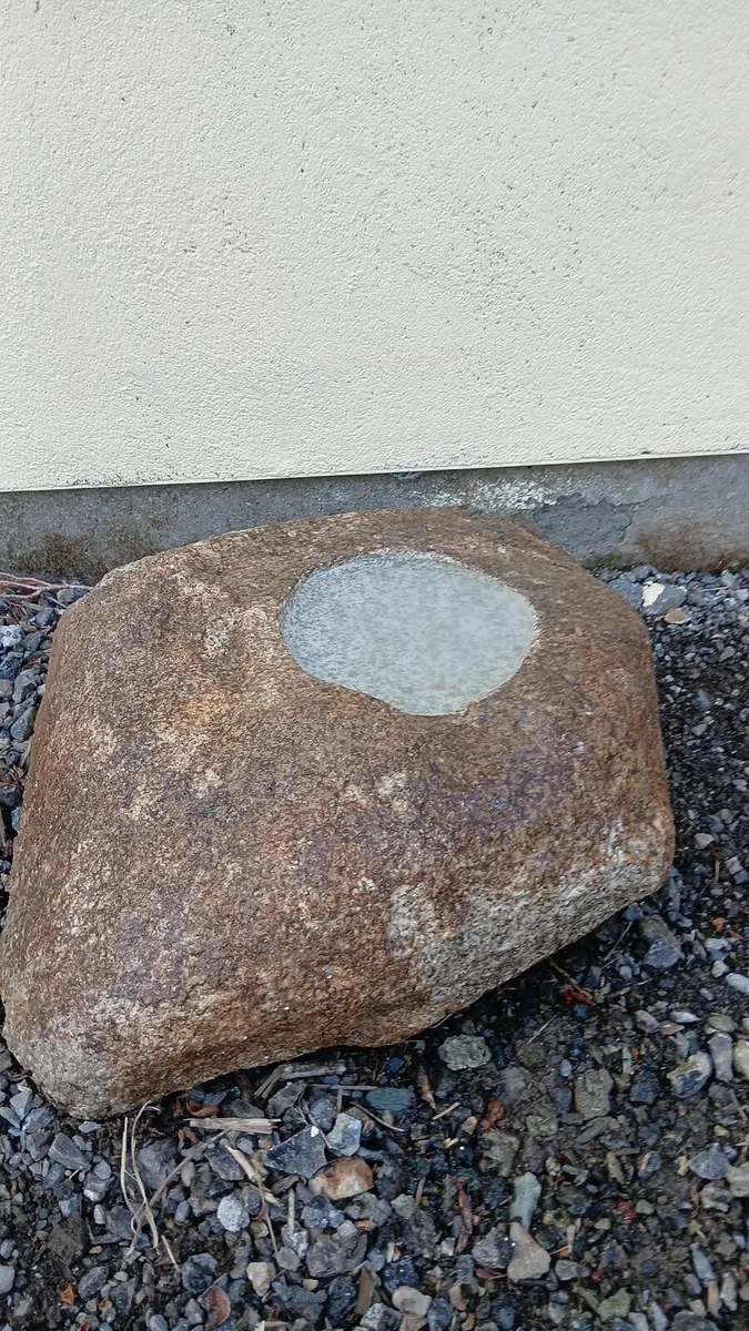 Granite stone bird baths - Image 3