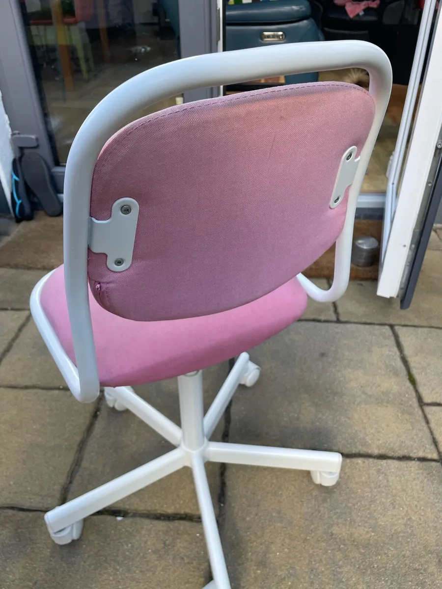 IKEA kid desk chair - Image 2