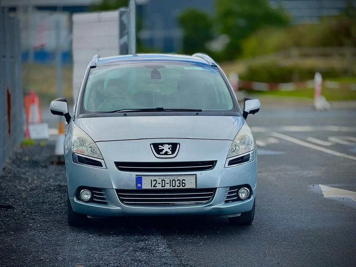 Peugeot 5008/Low Mileage /7 Seater/Mint condition - Image 1