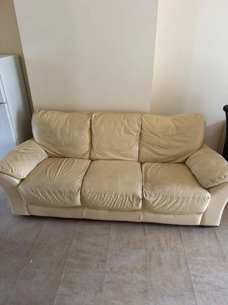 3 Piece suit of furniture - Image 3