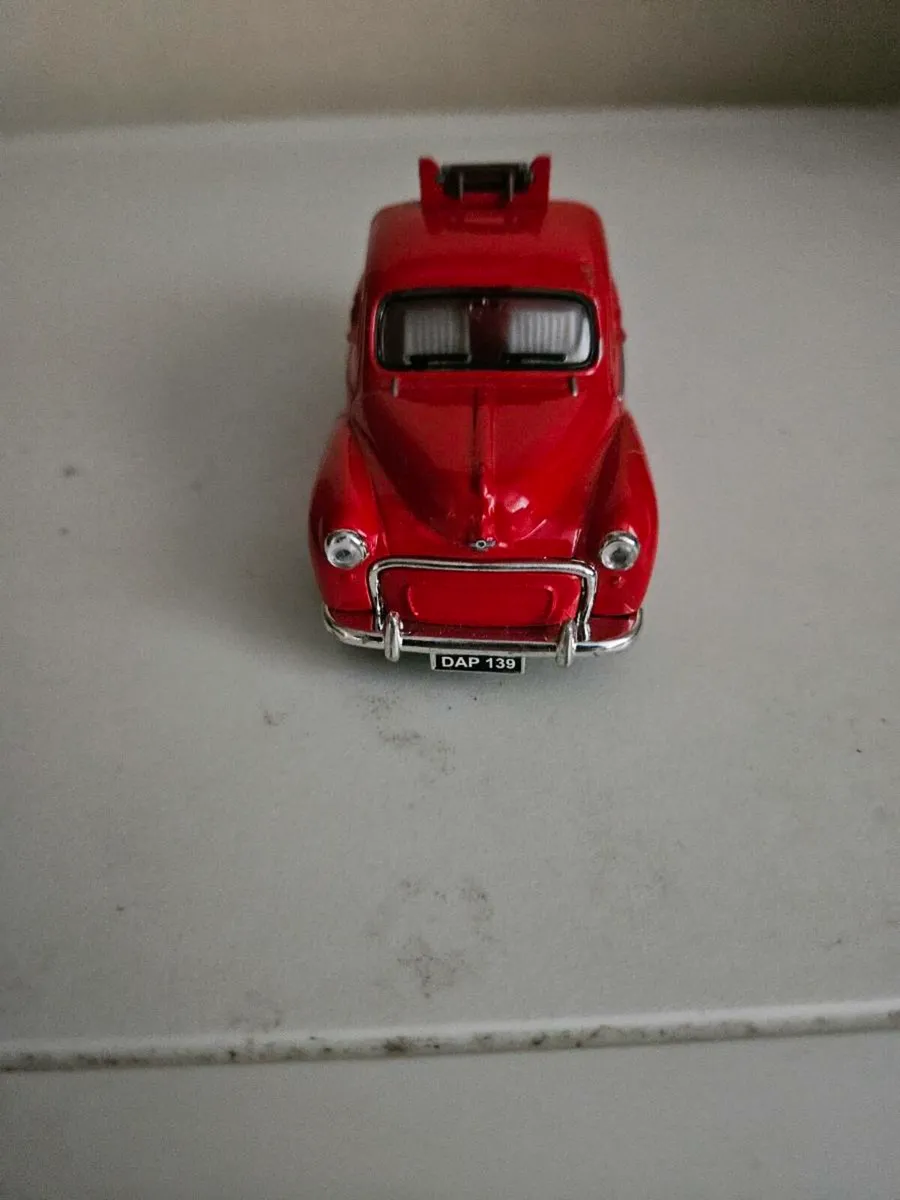 Corgi Saico Morris Minor Van - Image 2