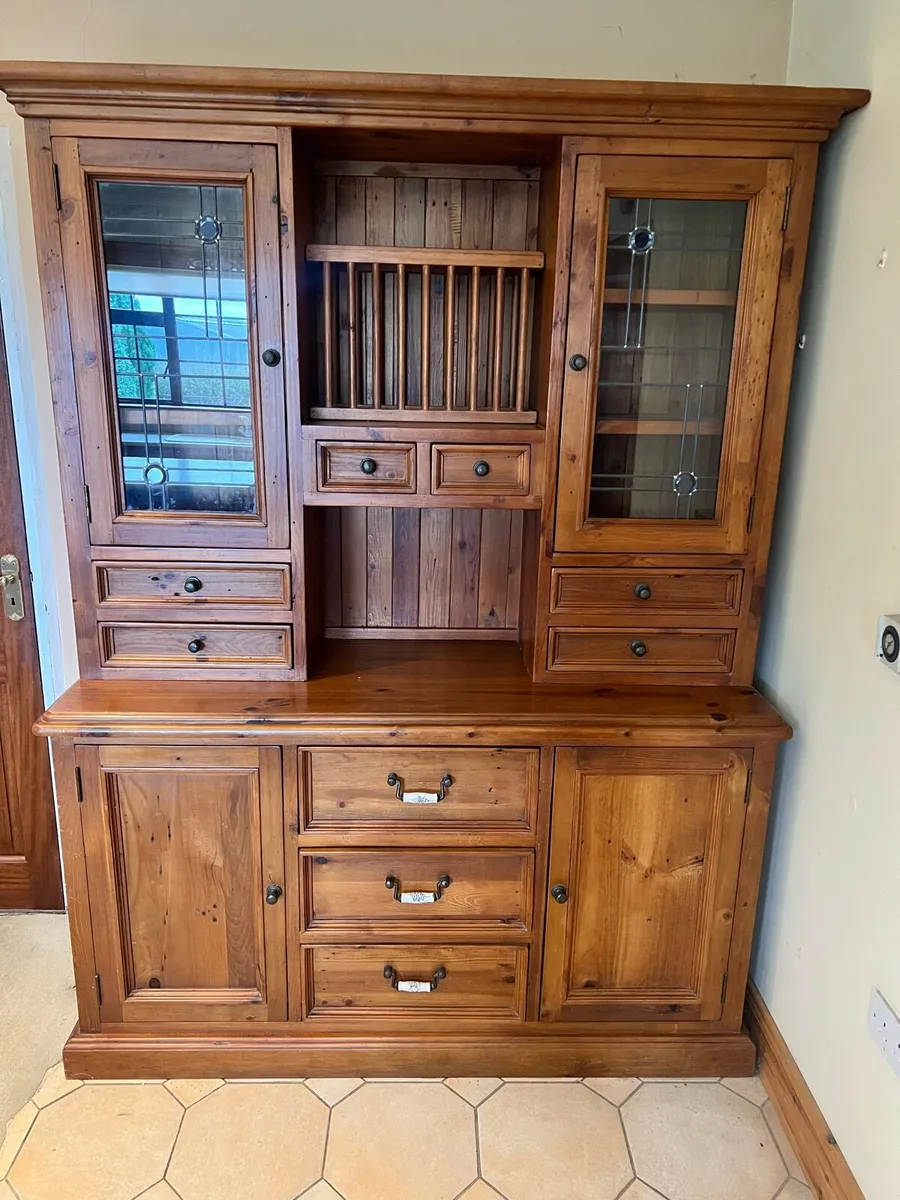 Kitchen cabinet - Image 1