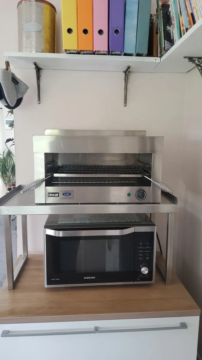Grill - Image 1