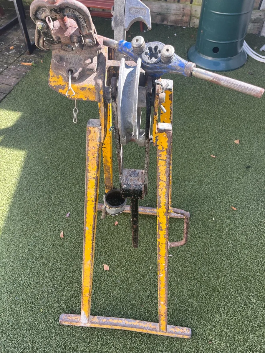 Pipe bender - Image 1