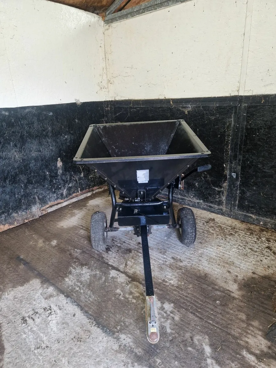 Quad spreader - Image 1