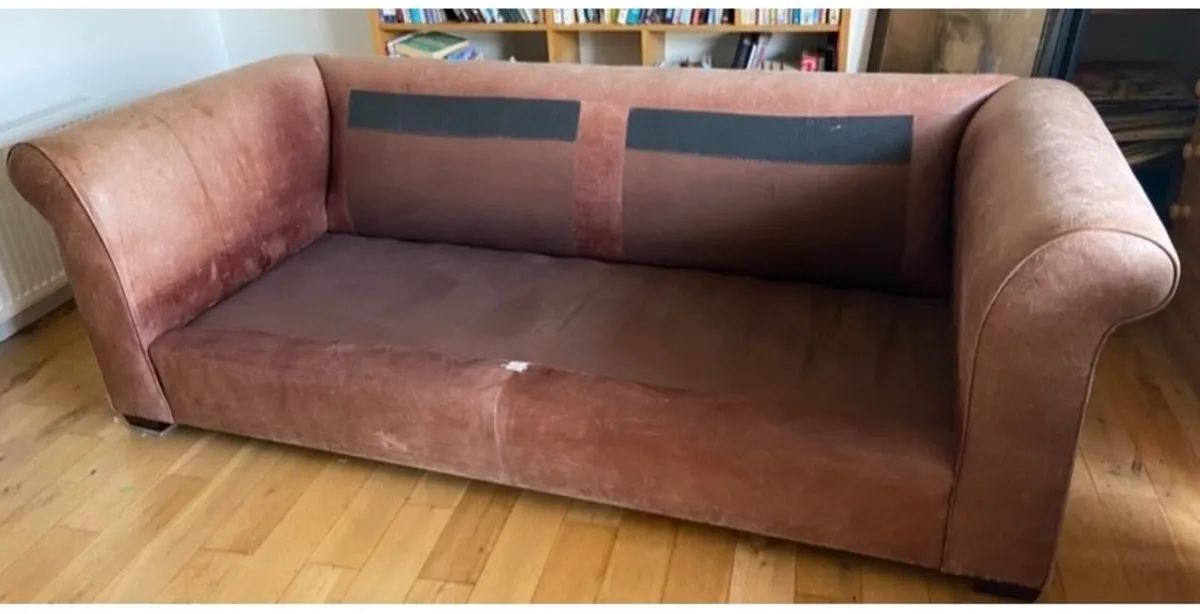Sofa free to take away - Image 1