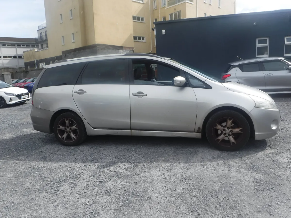 Mitsubishi Grandis TRADE SALE - Image 1