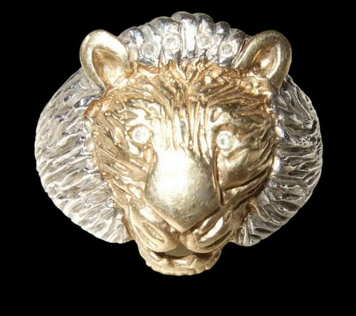 Vintage Hallmarked 9K Gold/Diamond Lion Ring - Image 1