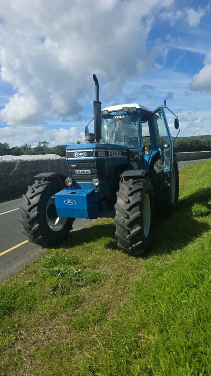 Ford 8210 - Image 2