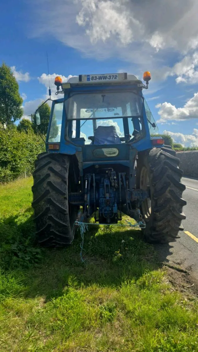 Ford 8210 - Image 4