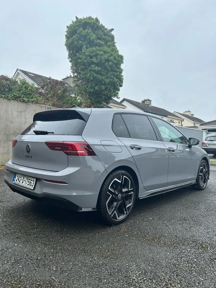 Car - Image 3