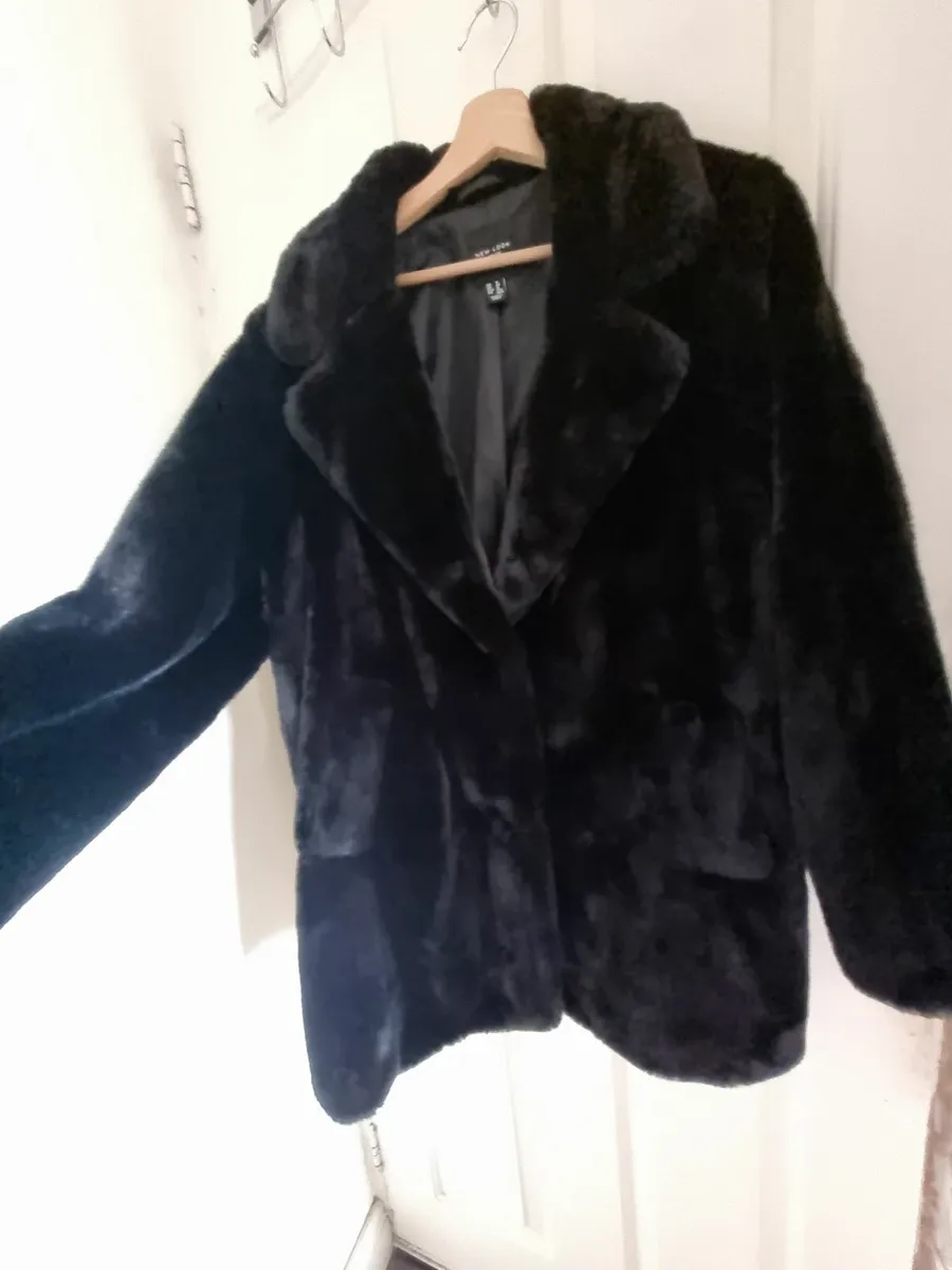 Newlook Faux fur coat - Image 3