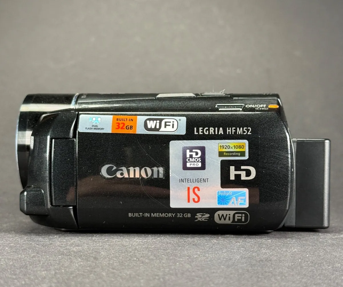 Canon Legria Hfm52 Digital Camcorder - Image 1