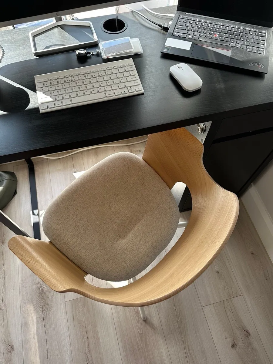 Desk & Office chair set €130 (ONO) - Image 3