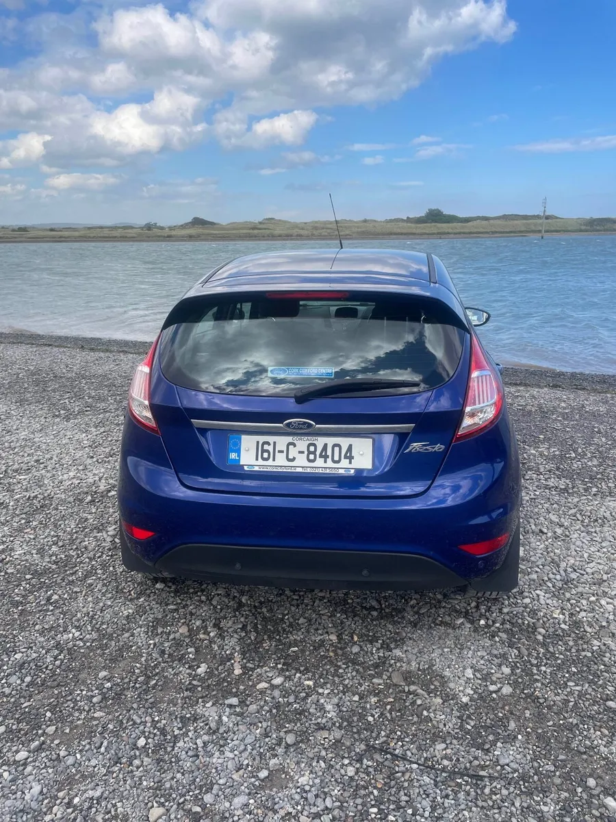 Ford Fiesta 2016 - Image 2