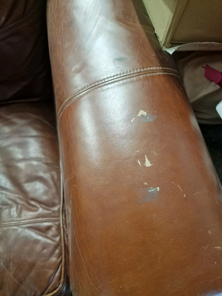 2 seater leather couch - Image 2