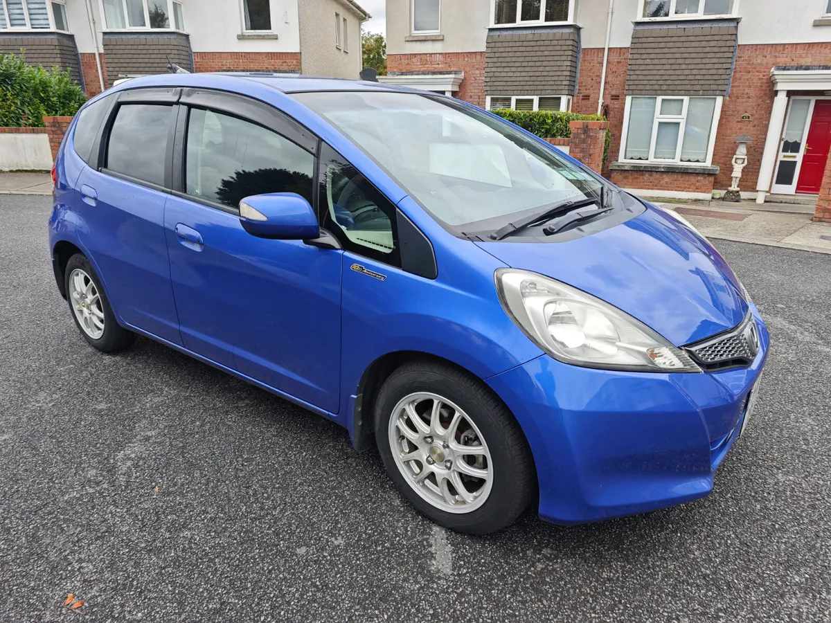 Honda Fit 2011 1.3Automatic - Image 3