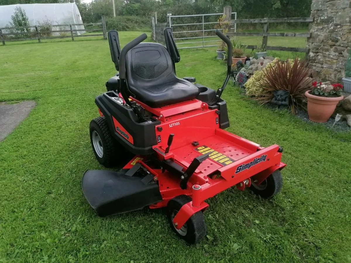 Zero turn Lawnmower - Image 1