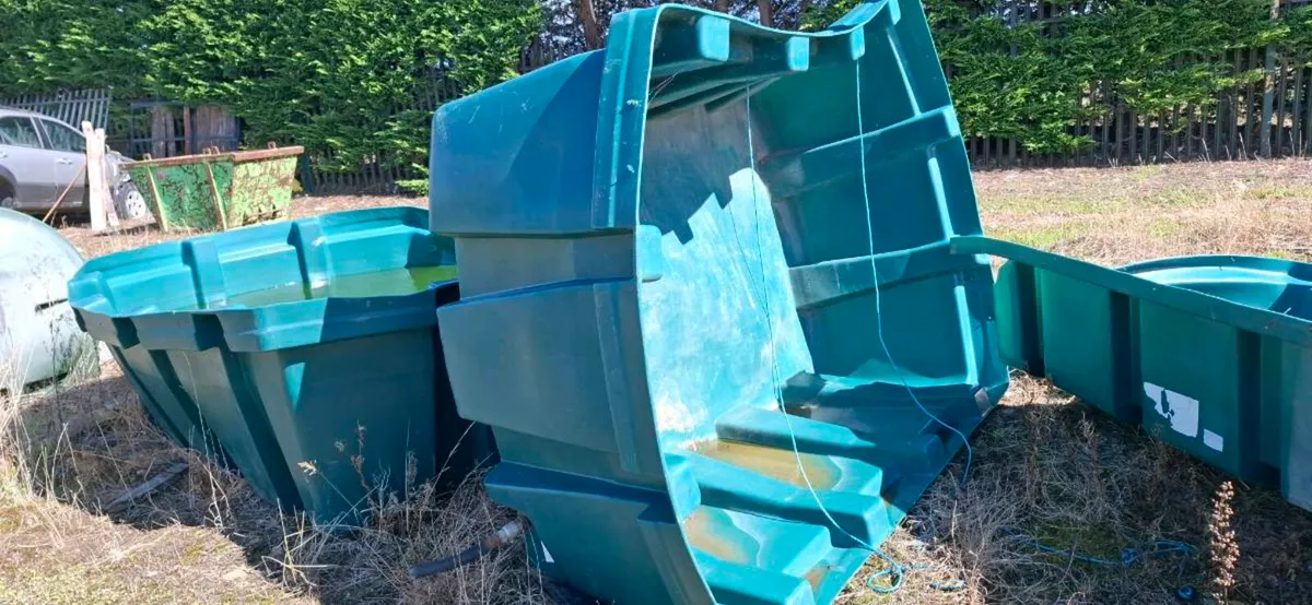 Bonded tanks-- as a lot-- 7 x 8 ft- 32" high- repu - Image 2