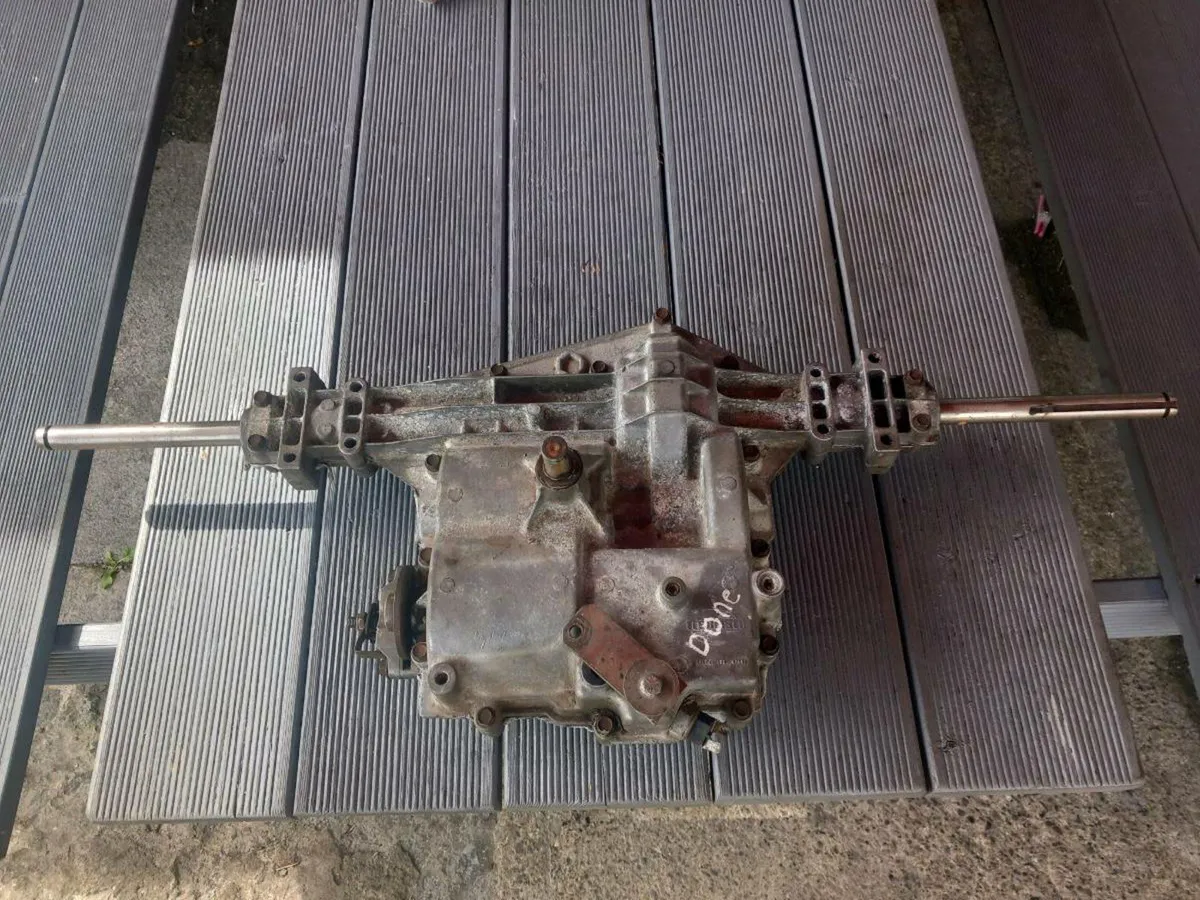 Castlegarden/peerless manual gearbox for sale - Image 1