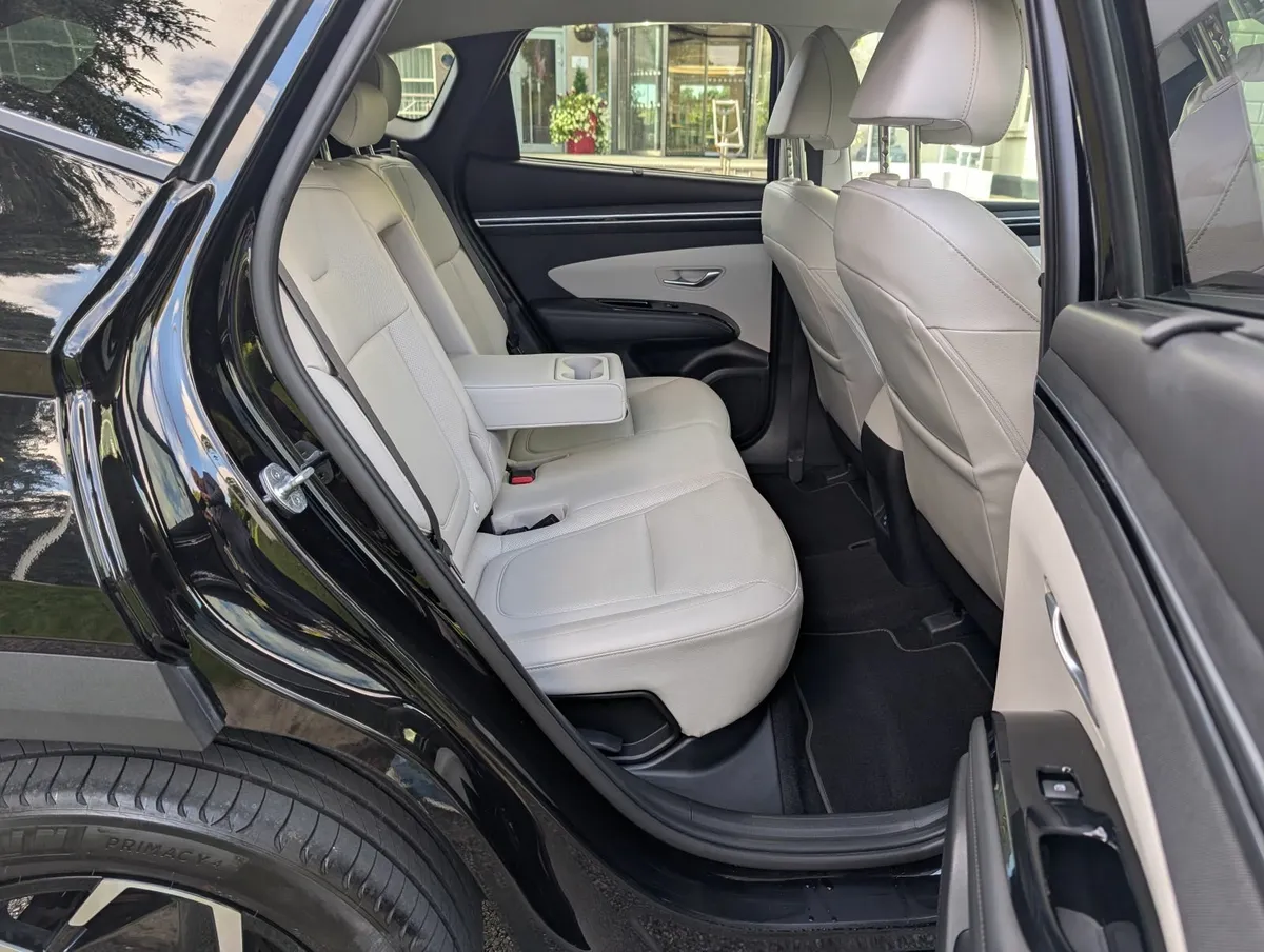 2022 HYUNDAI TUCSON 4WD EXECUTIVE PLUG IN HYBRID - Image 4