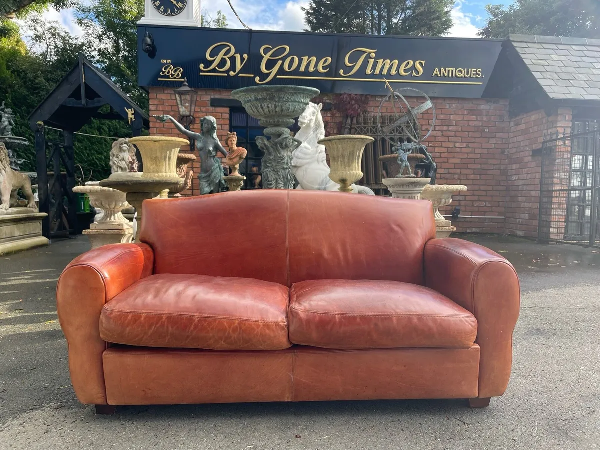 French club sofa - Image 1