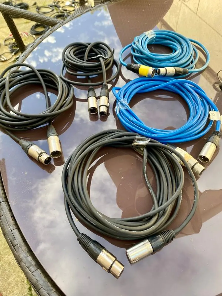 Pro Audio Cables - 30 Mixed XLR, Jack, Mini, etc.. - Image 2