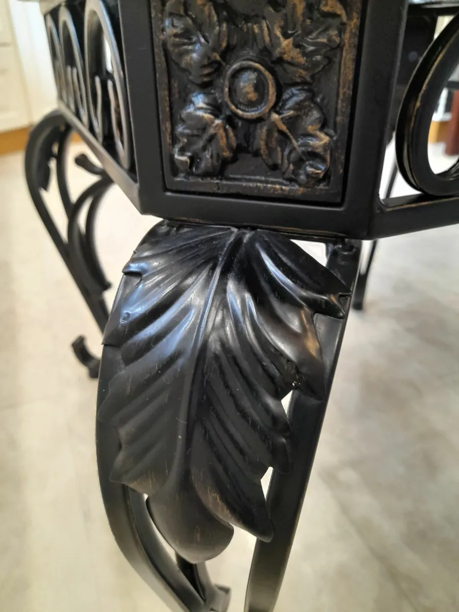 Occaisional table - Image 3