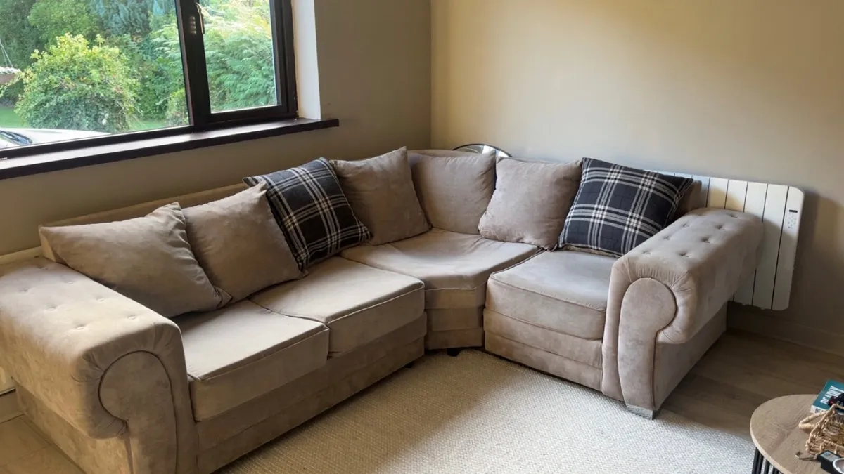 Corner sofa- cream/beige - Image 4